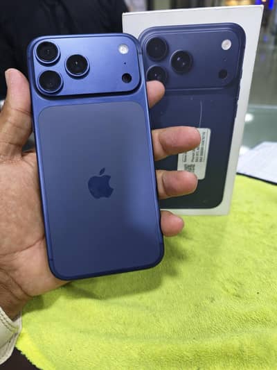 iPhone 17 Pro Max 256Gb Sim non active just 14 cycle count