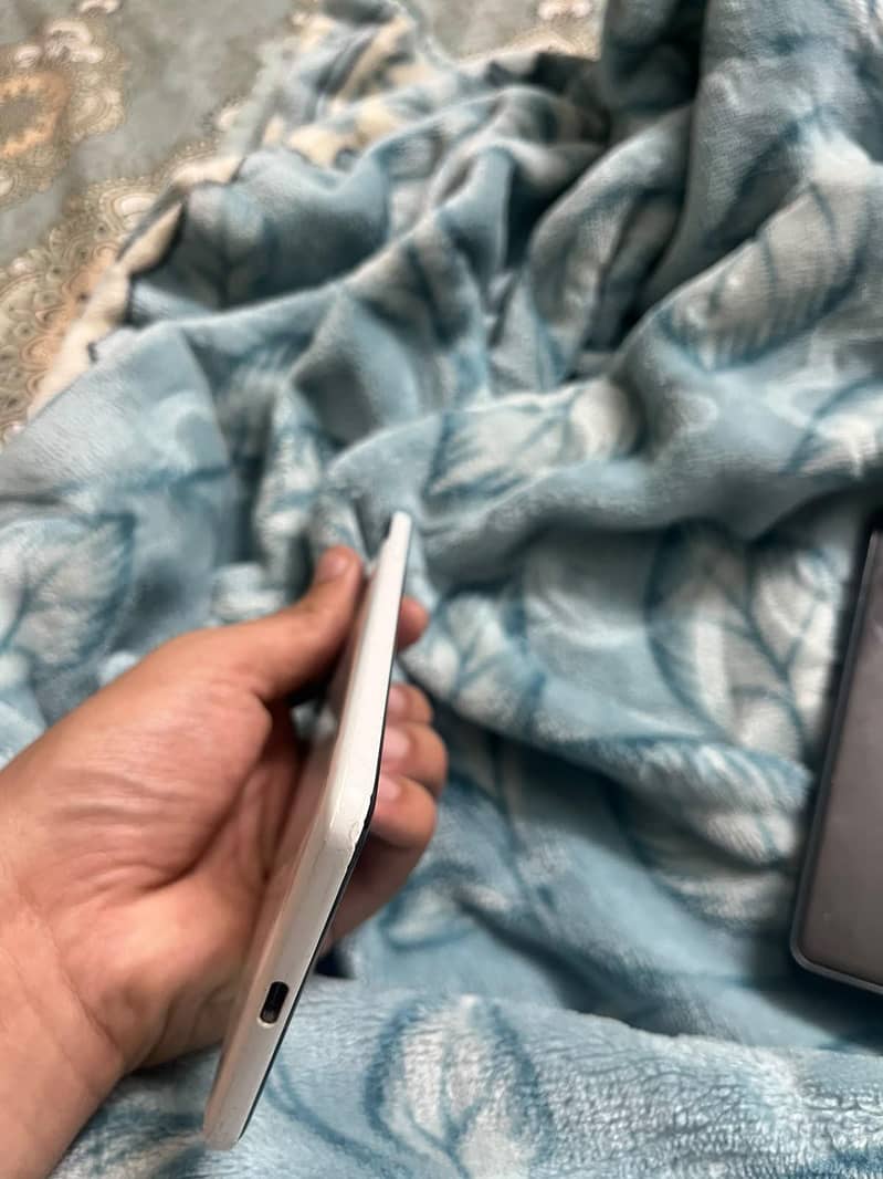 Google Pixel 2 XL 2