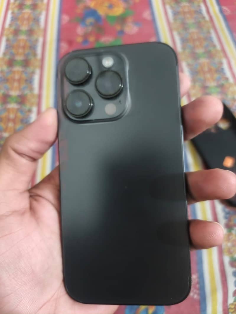 Apple iPhone 14 Pro 2