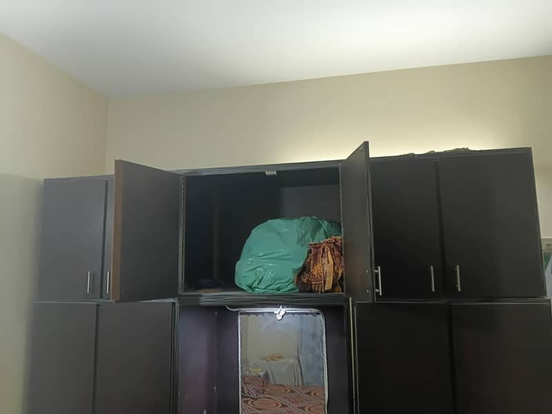4 door wardrobe with dressing table 3