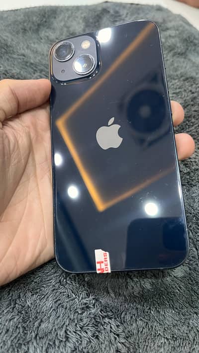 Apple iPhone 13