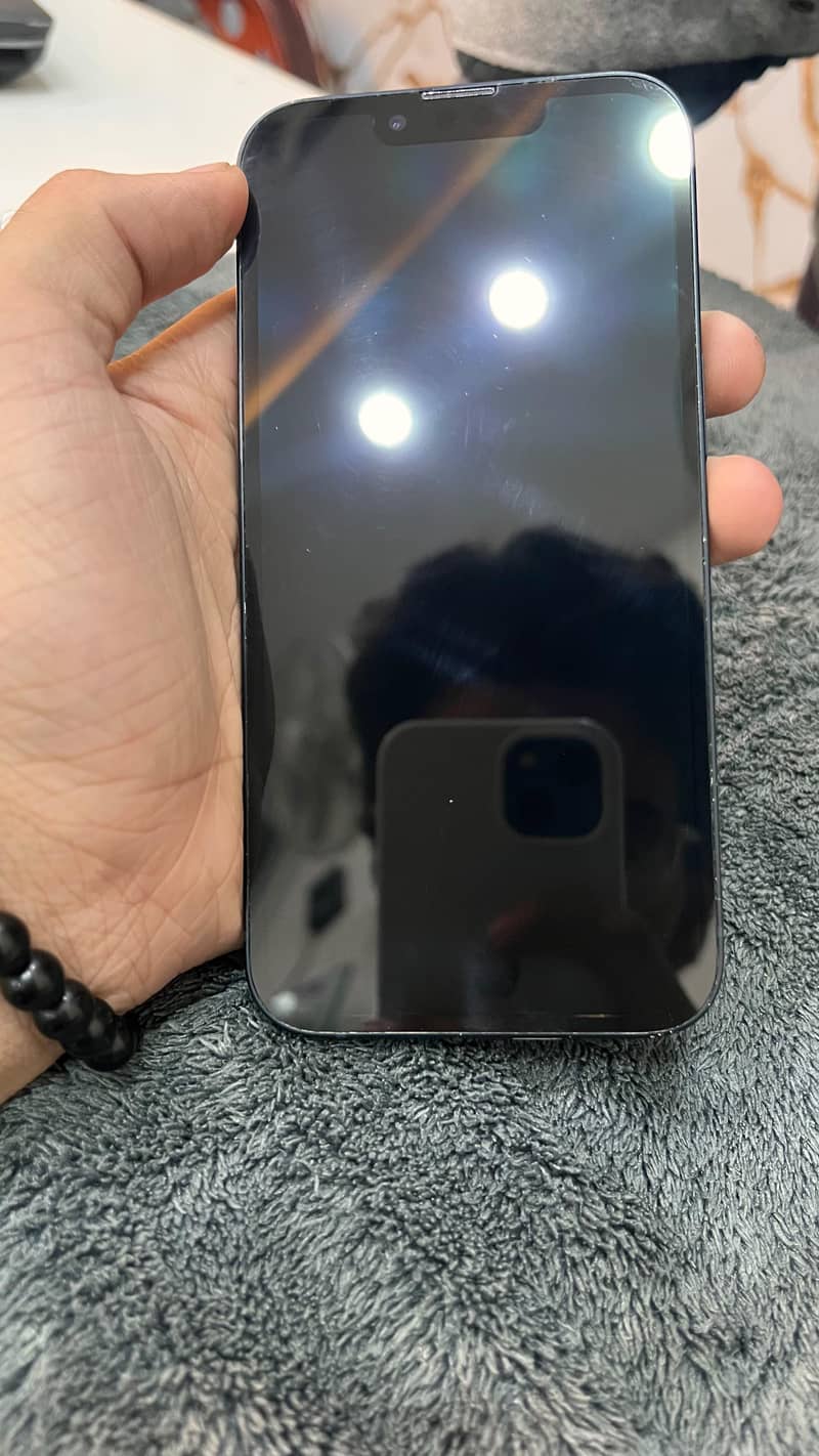 Apple iPhone 13 1