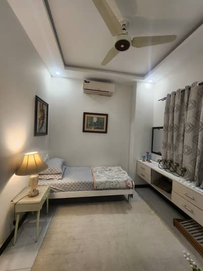 Furnish room available in G11/1 for lady with mess