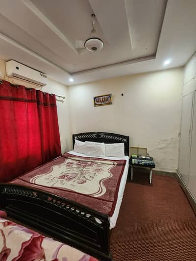 Furnish room available in G9/4 for job holder male only