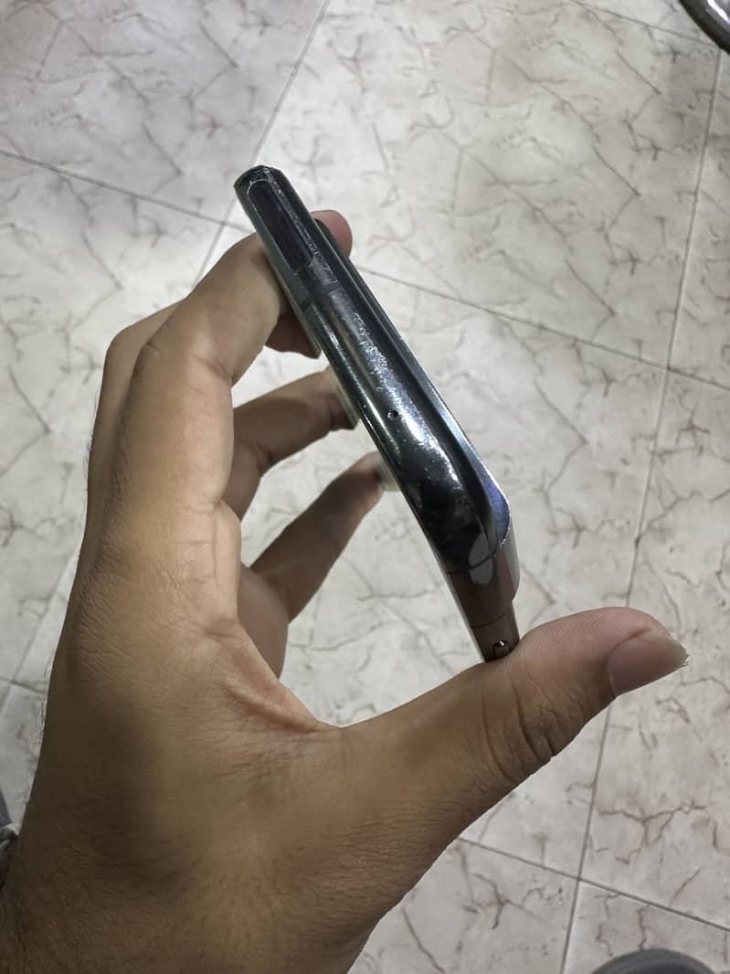 Google Pixel 8 Pro 2