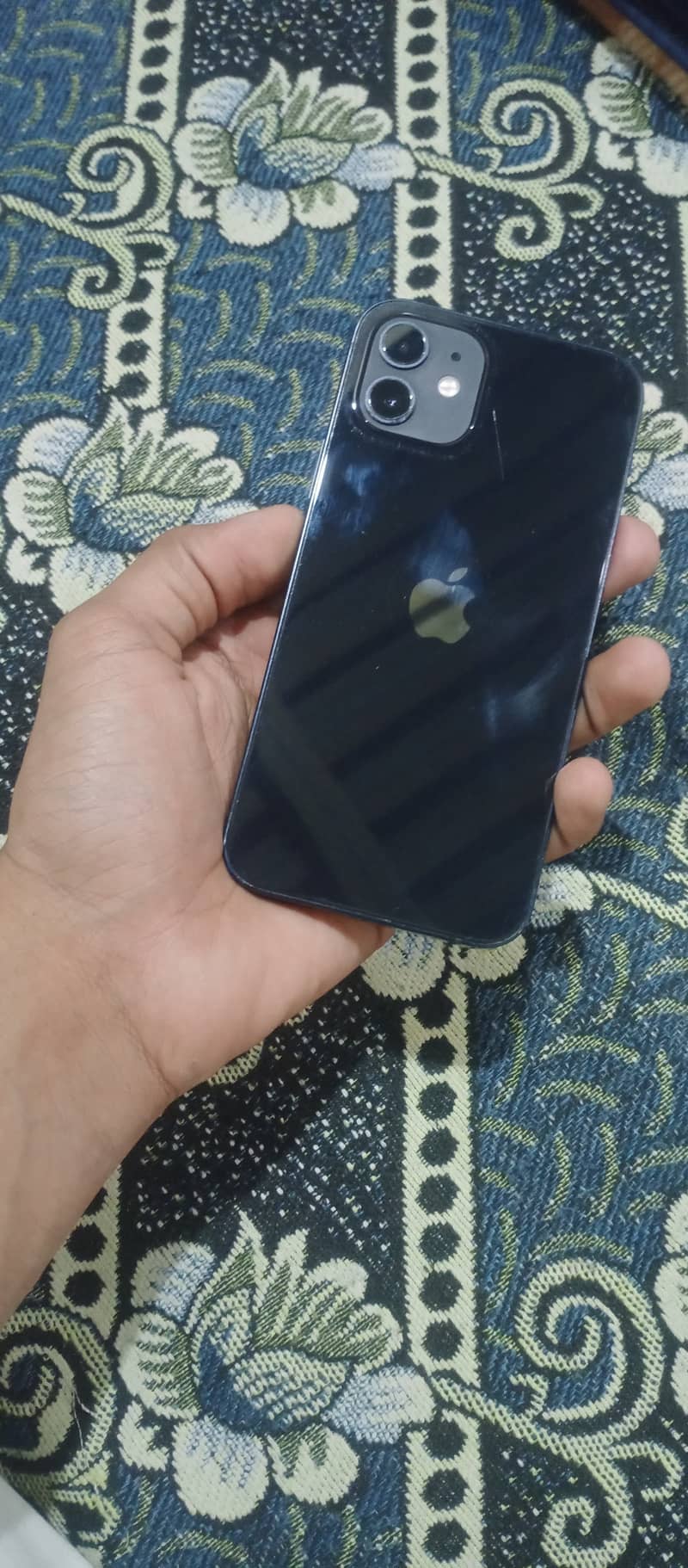 Apple iPhone 12 6