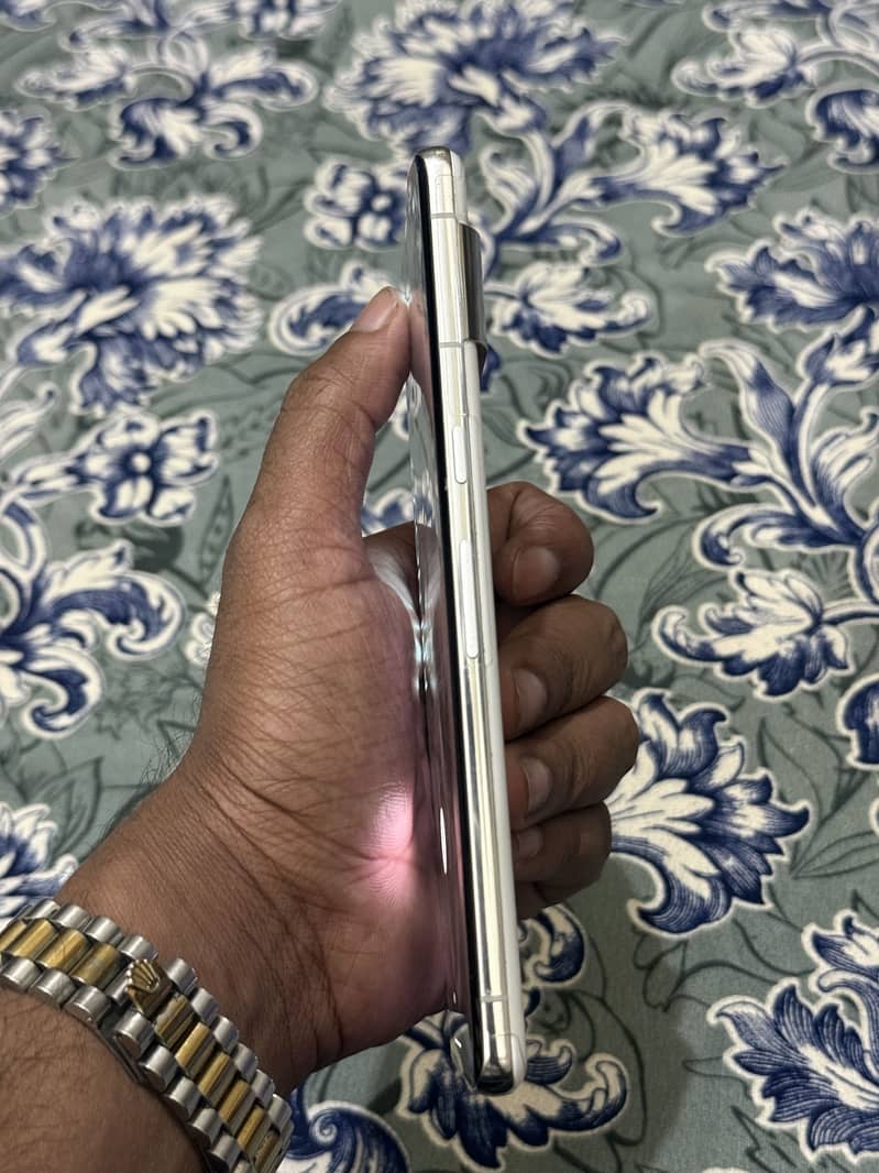 Google Pixel 7 Pro 4