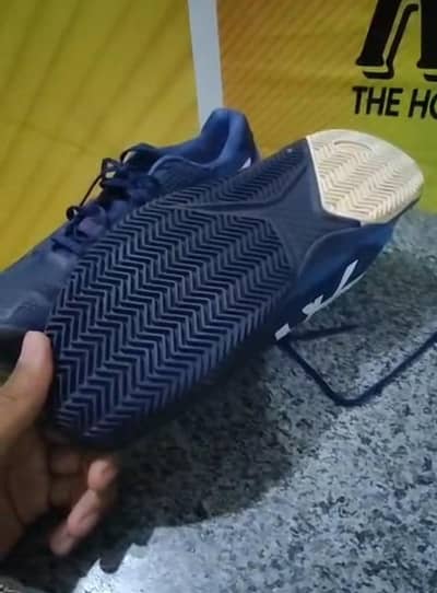 badminton shoes