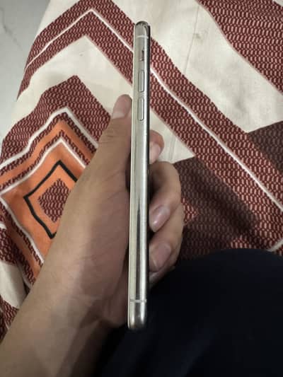 Apple iPhone 11 Pro jv pta 64 gb 70% battery water pack