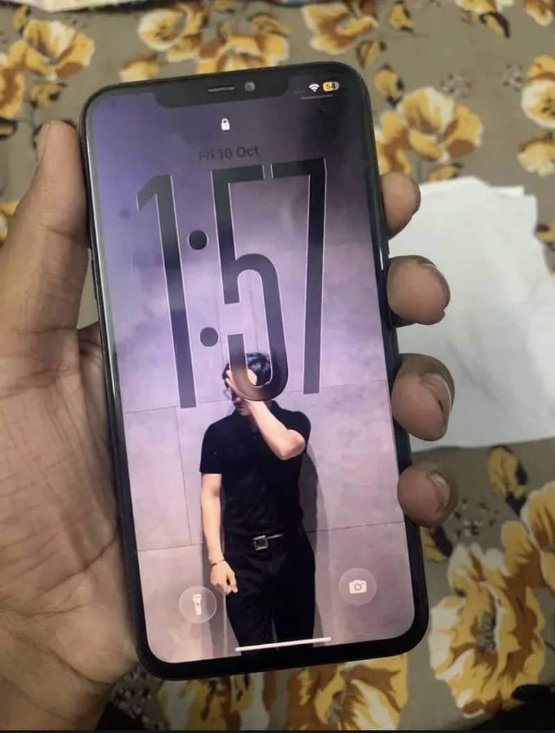 iPhone 11 Pro Max 2