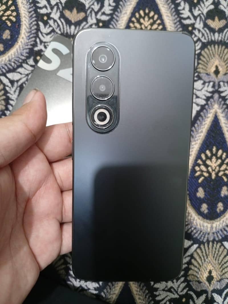 Itel S25 1