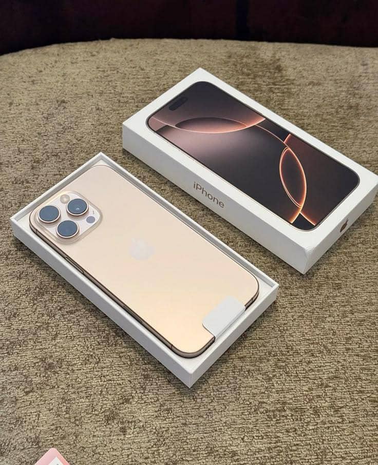 Apple iPhone 16 Pro Max 0