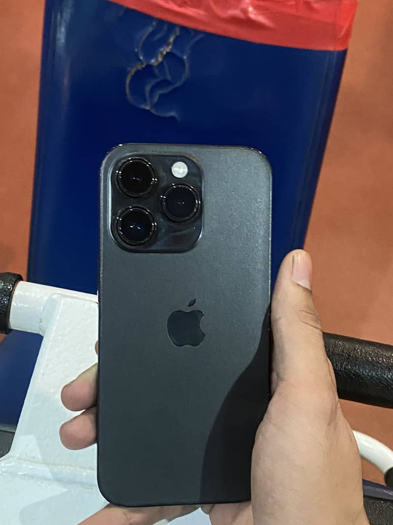 Apple iPhone 14 Pro 0