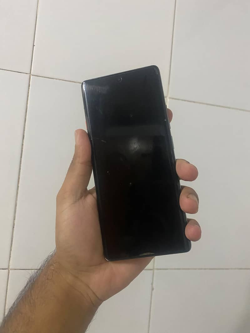 Tecno CAMON 40 Pro 1