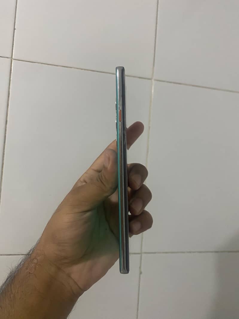 Tecno CAMON 40 Pro 2