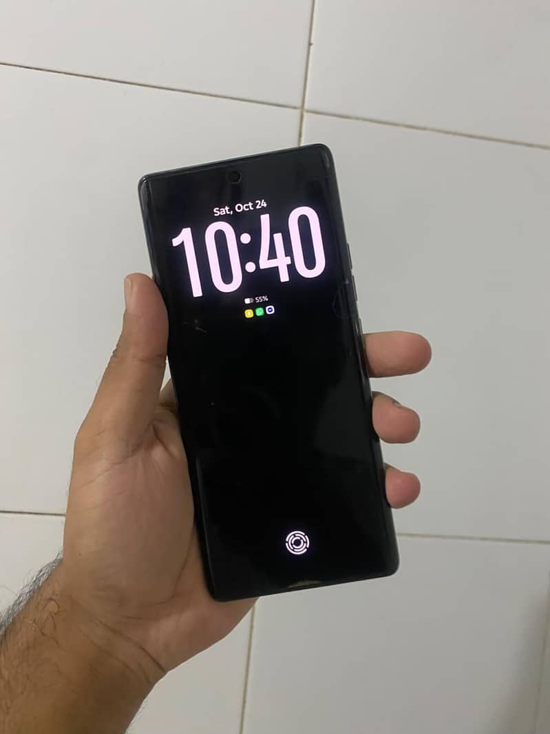 Tecno CAMON 40 Pro 6