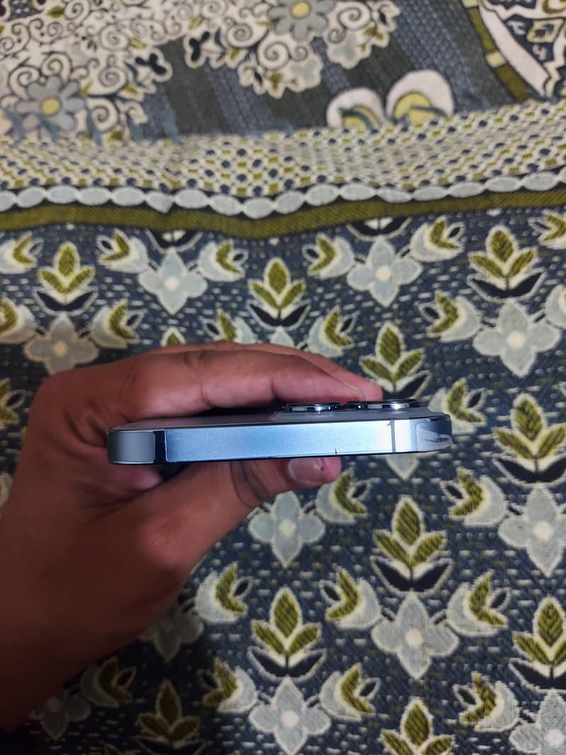 Apple iPhone 13 Pro Max 3
