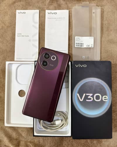Vivo V30E (8gb 256gb) Complete Box