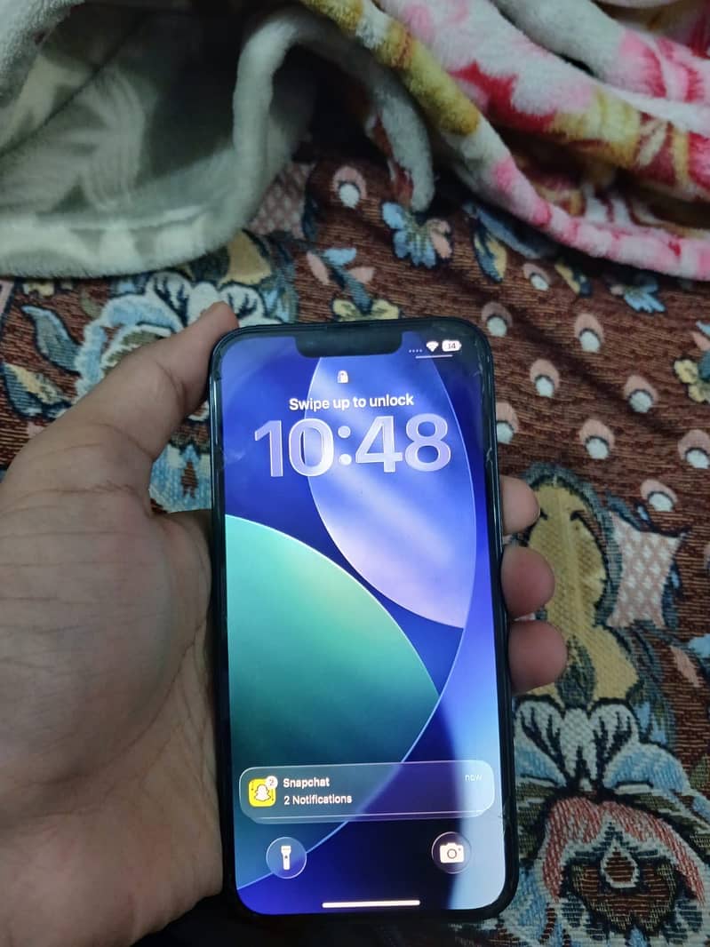 Apple iPhone 13 5
