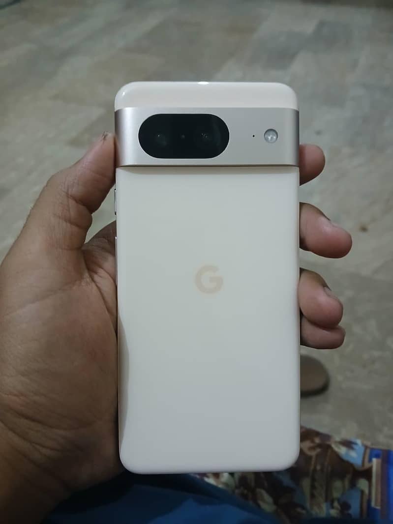 Google Pixel 8 7