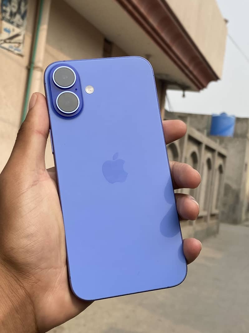 Apple iPhone 16 Plus 7