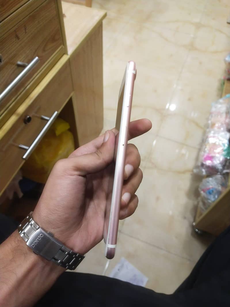 Apple iPhone 7 Plus 4