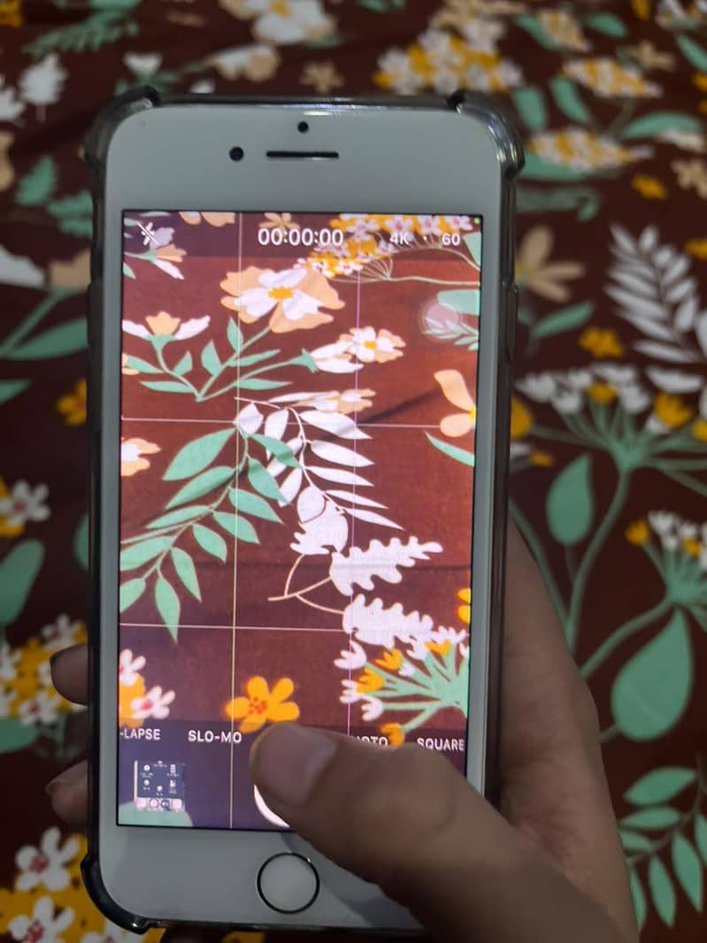 Apple iPhone 8 0