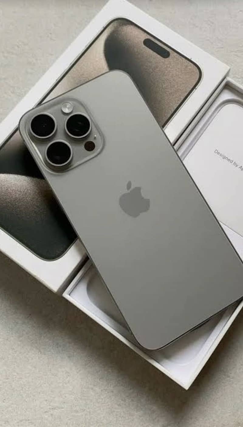 Apple iPhone 15 Pro Max 1