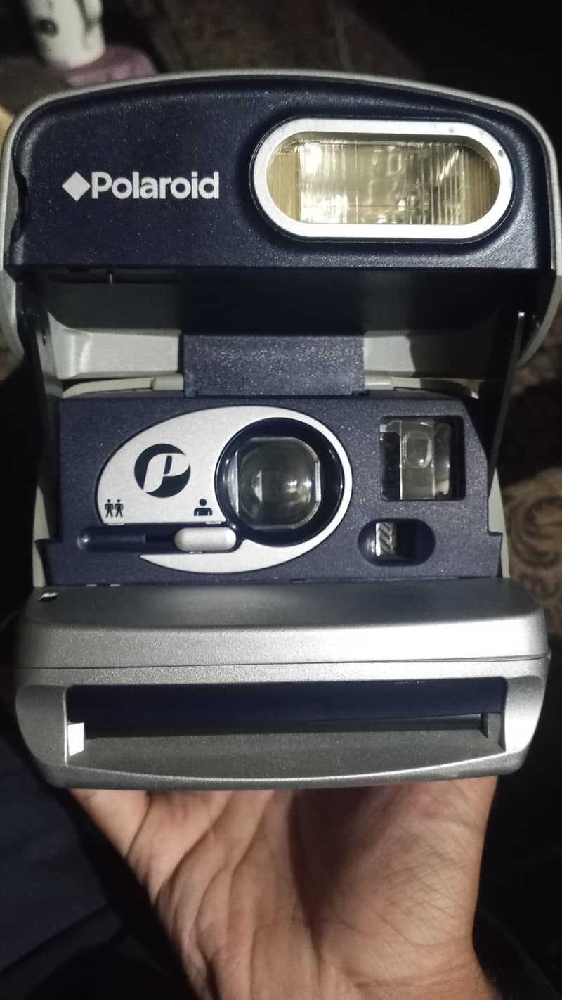 poloroid camera 3