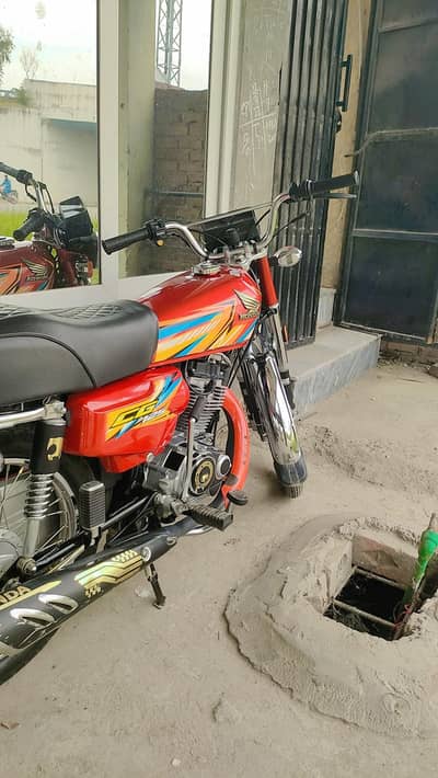 Honda CD 125 2026