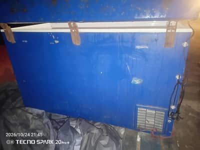 WAVES Freezer For Sale