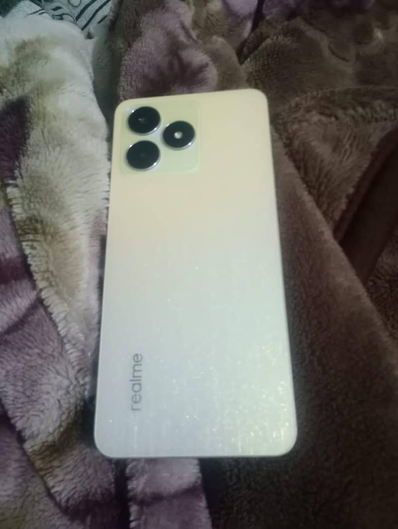 Realme C53 1