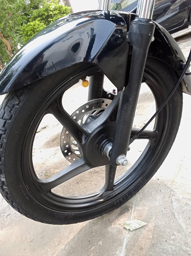 honda cb125F 7