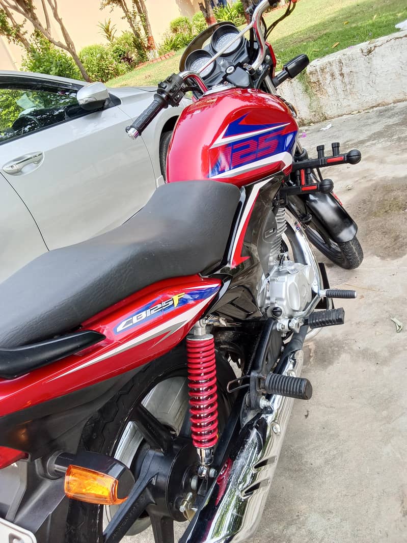 honda cb125F 10