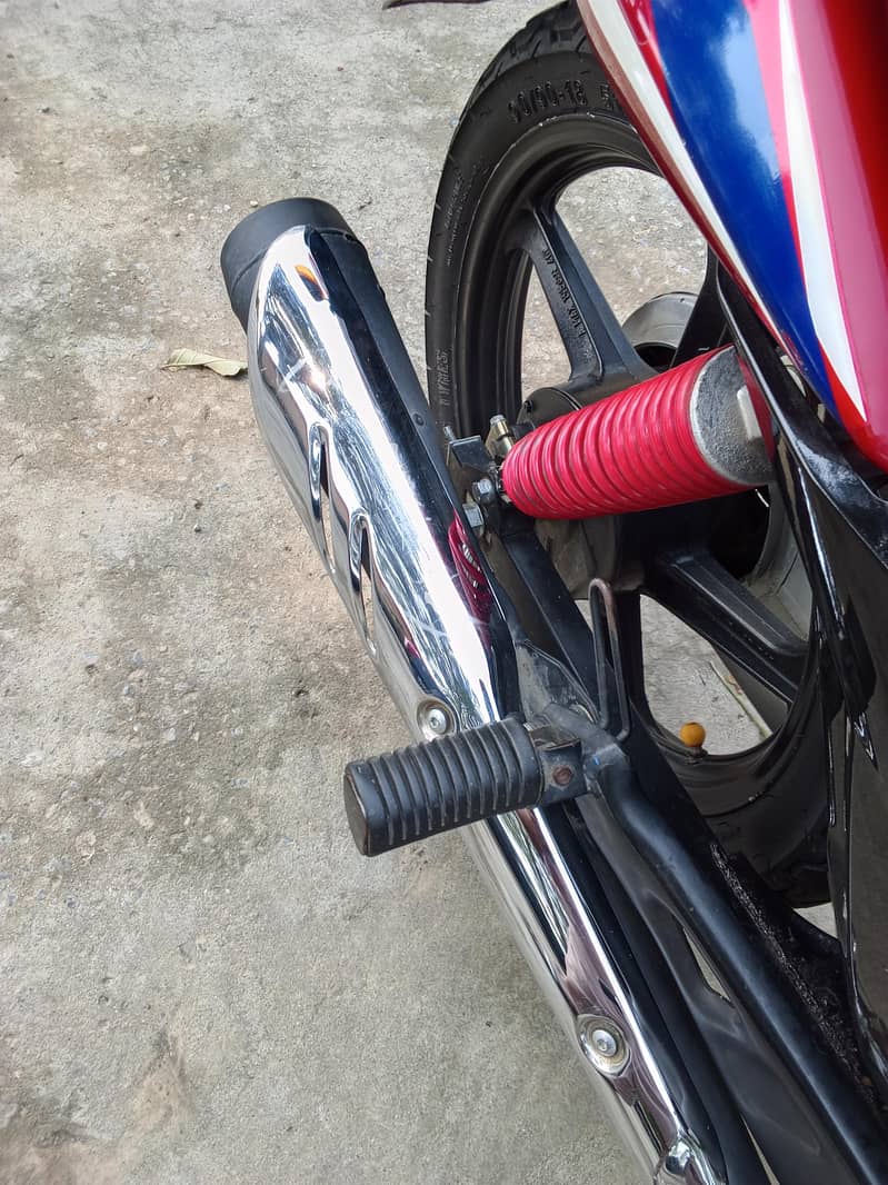 honda cb125F 11