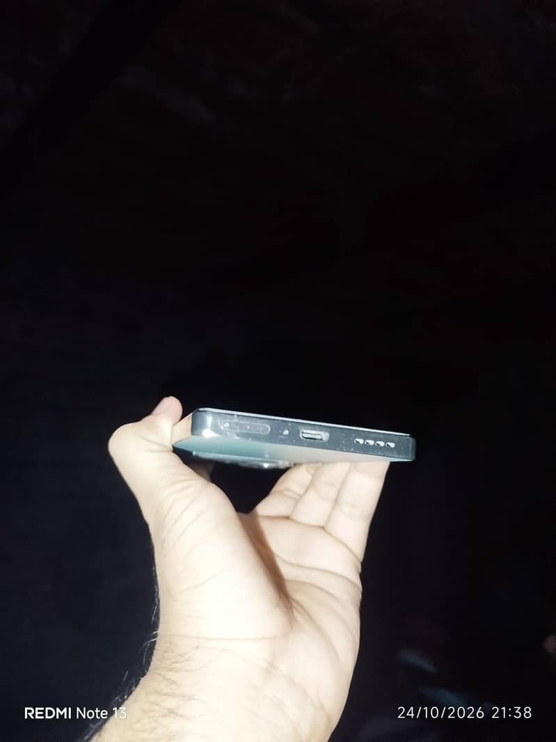 Infinix Note 40 4