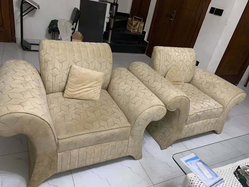 Sofa set 0