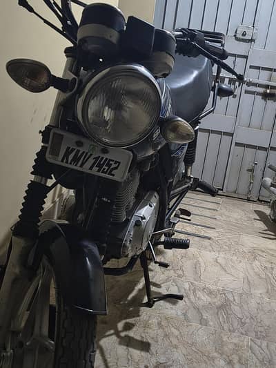 Suzuki GS 150