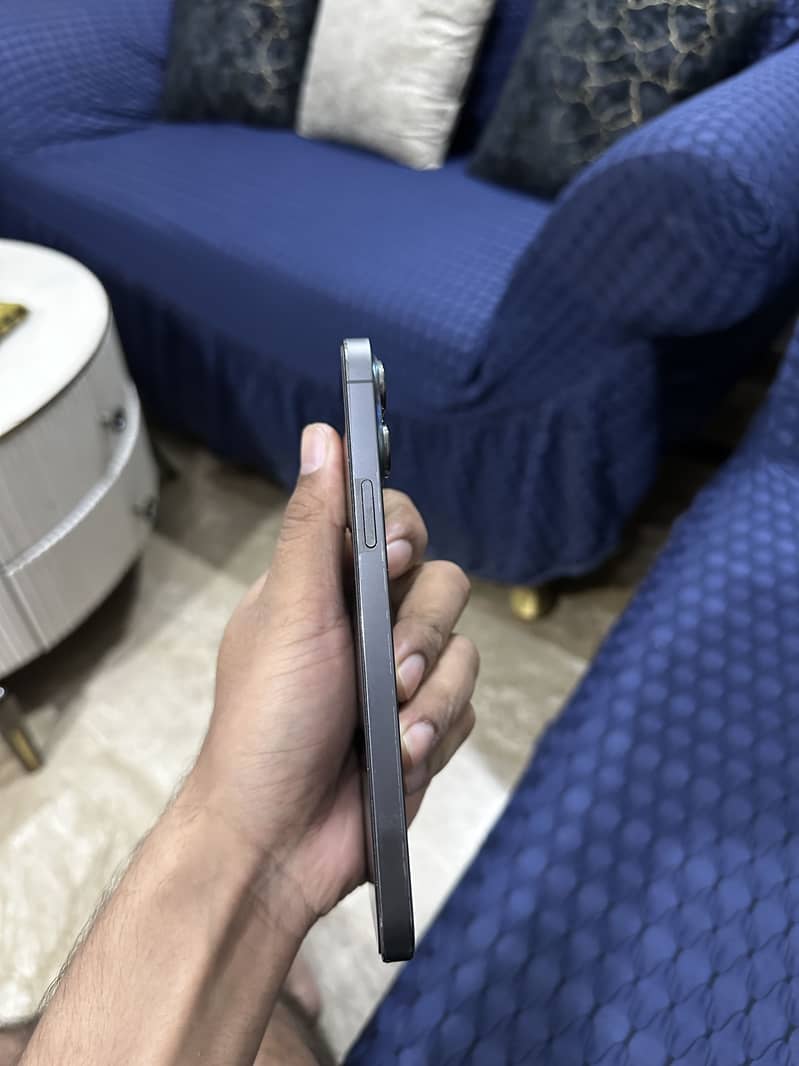 Apple iPhone 13 Pro Max 3