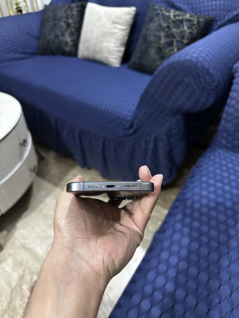 Apple iPhone 13 Pro Max 5
