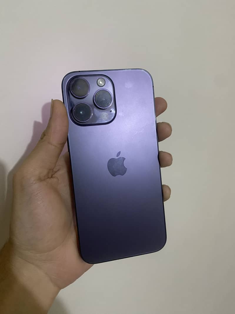 Apple iPhone 14 Pro Max 0