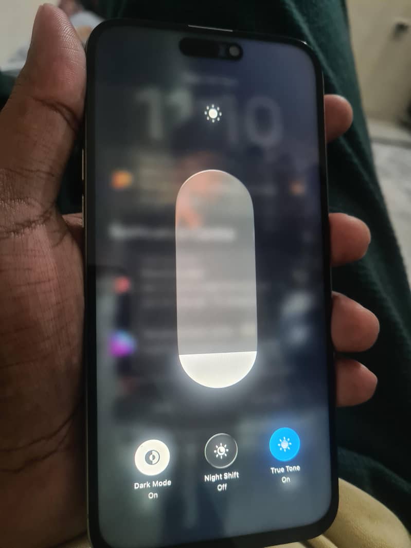 Apple iPhone 15 Pro Max 1
