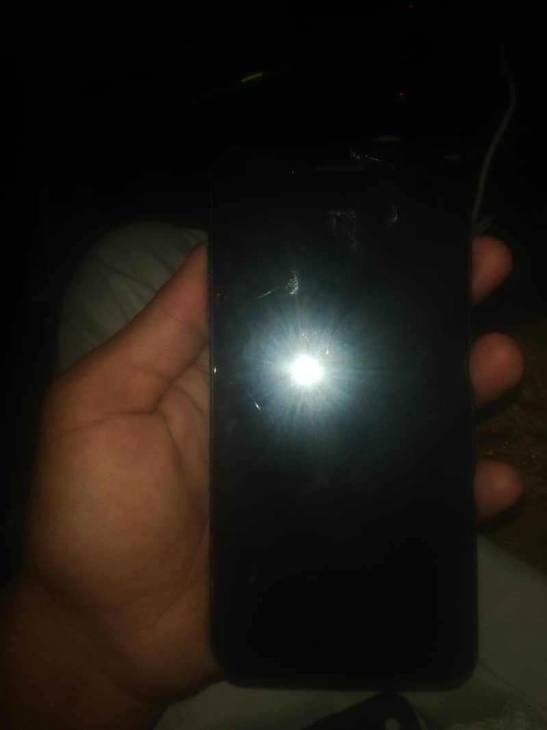 Apple iPhone 7 Plus 2