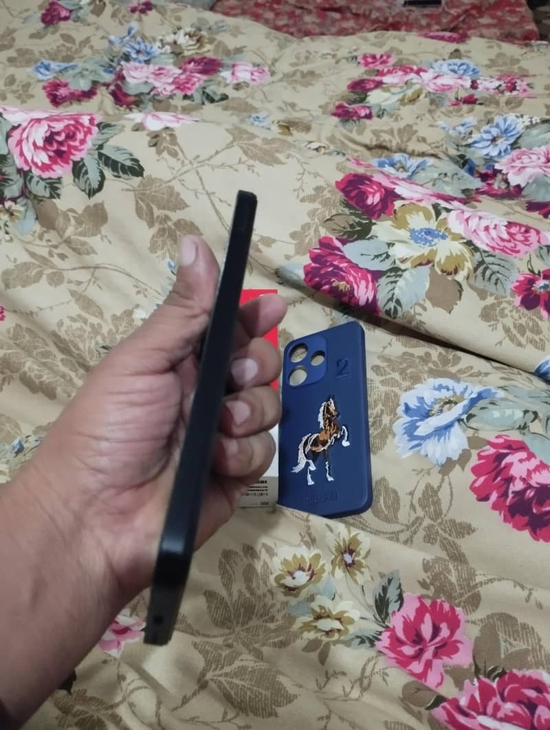 Xiaomi Redmi 13 6