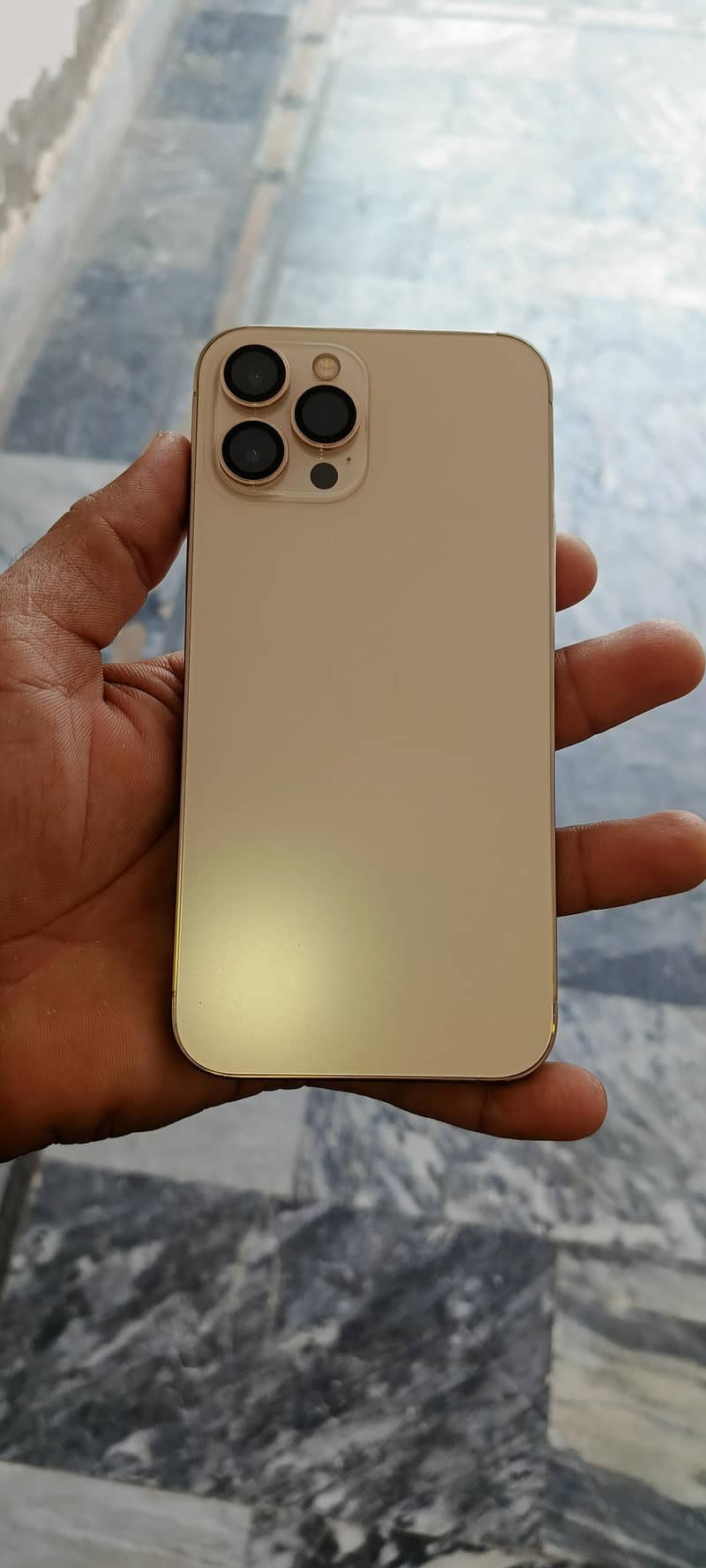 Apple iPhone 12 Pro Max 2