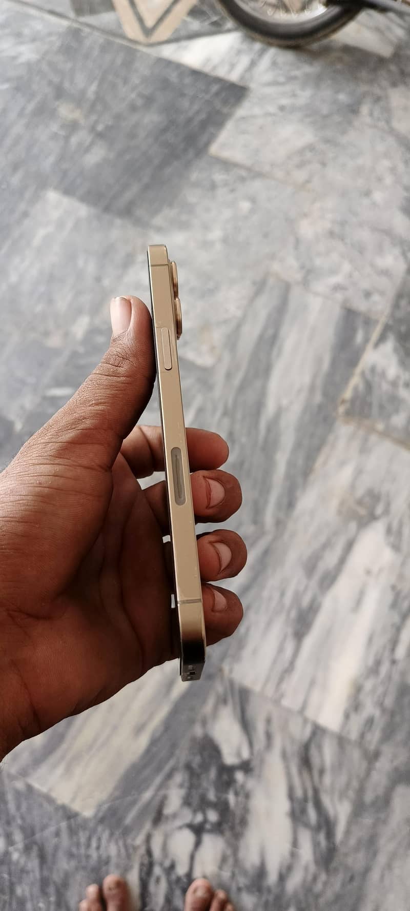 Apple iPhone 12 Pro Max 3