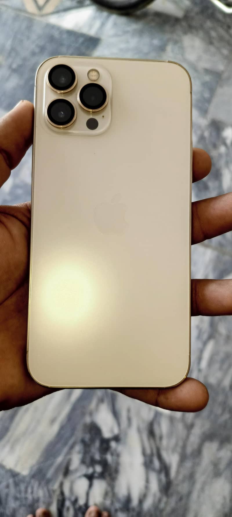 Apple iPhone 12 Pro Max 4