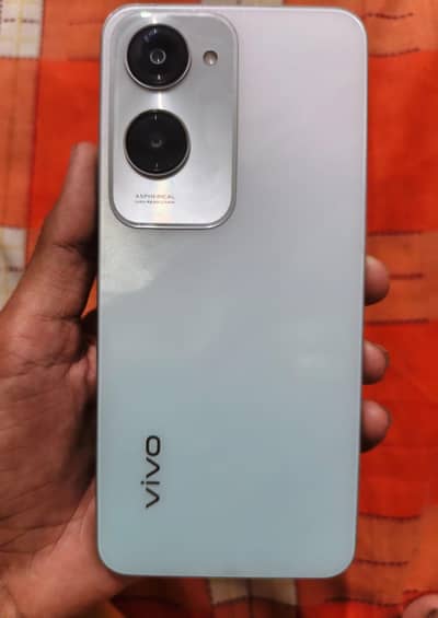 Vivo Y18 Mobile for Sale – Excellent Condition