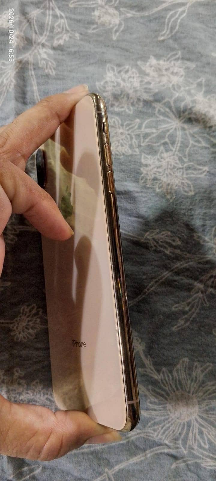 Apple iPhone XS Max 2