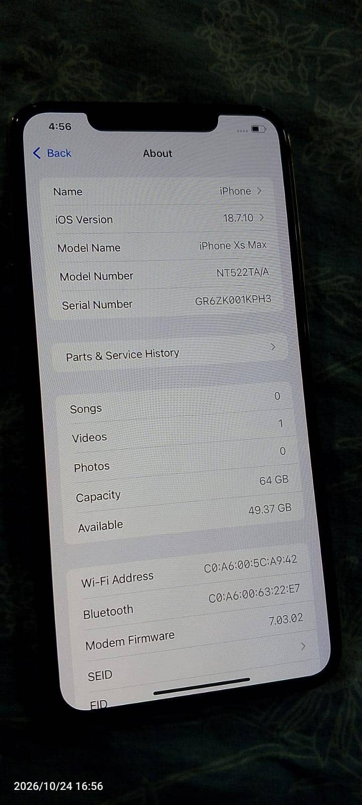 Apple iPhone XS Max 4